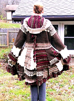 Súper Lindo Hecho a Mano Lana ÚNICO Abrigo Pixie Mangas Campana Suéter Chaqueta XL USADO EN EXCELENTE ESTADO Foto 1 de 4