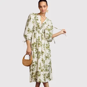 Hunter Bell Damen Kleid Grün Midi Blumen V-Ausschnitt Puffed Fit Flare Boho Small - Bild 1 von 14