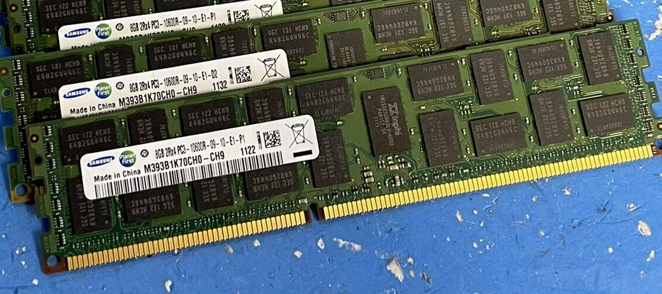 24GB (3X8GB) Samsung M393B1K70CH0-CH9 8GB DDR3 PC3-10600 RAM - Image 1 of 2