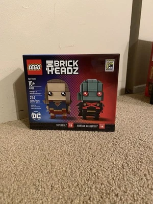 Lego 41496 - SDCC 2017 - Brickheadz Supergirl & Martian Manhunter DC New Sealed - Image 1 of 2