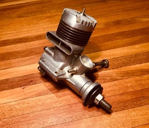 Vintage O.S. MAX III, 29 C/L, model aeroplane, airplane engine. - Picture 1 of 7