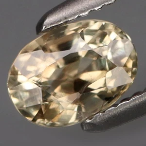 ¡Color encantador de 0,68 quilates y brillo completo! Espinela de champán natural Myanmar - Imagen 1 de 4