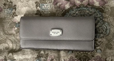 Cartera Michael Kors gris para mujer EST 1981 Foto 1 de 4