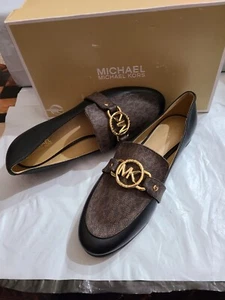 Michael Kors Signature Rory Leather Loafers W/Large Gold Logo Black/Brown 7M NEW - Picture 1 of 11