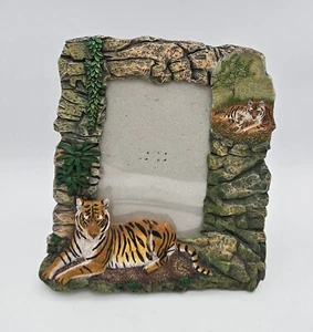 Resin Picture Frame 3D Tiger Theme Holds 4 x 6 Photo Vintage - Picture 1 of 7