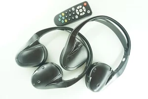 Headphones & Remote For Toyota PM861-6001 2020-2023 Land Cruiser DVD System - Picture 1 of 5