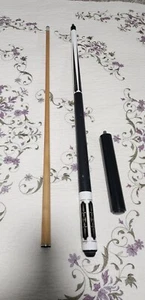 used 19oz cuetec cue with an 6" inches extension - Picture 1 of 2