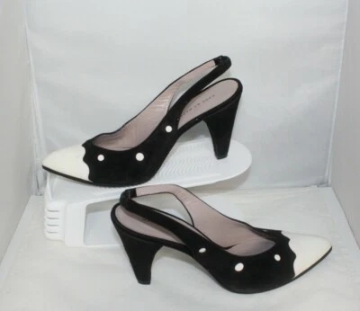 Zapatos de mujer Marc by Marc Jacobs con cordones punta puntiaguda negro gamuza blanco Italia  Foto 1 de 4