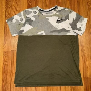 Men's Nike Dry Dri-Fit Standard Fit Camo Camouflage Short Sleeve Shirt XL - Picture 1 of 4