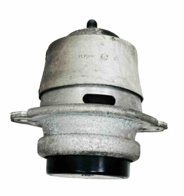 2011-2018 PPORSCHE CAYENNE 3,6 л - крепление двигателя 95837504900 - Изображение 1 из 4