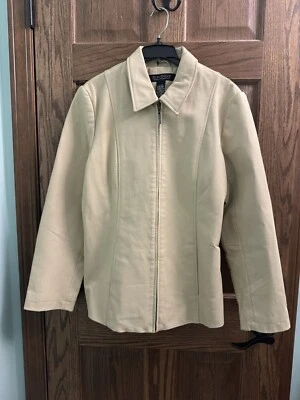 Dialogue Crème/Tan Leather Jacket. Slit Pockets. Size Medium - Image 1 of 4