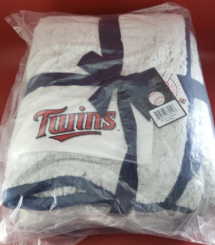 MLB Minnesota Twins Frosty Fleece Throw Blanket Cover