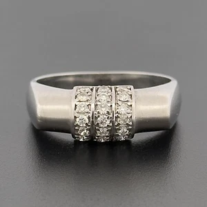 14ct White Gold Diamond Cluster Ring Size M - Picture 1 of 7