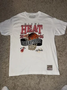 Mitchell And Ness Miami Heat Champions 2006 Tshirt Mens Size Large White NWOT - Picture 1 of 3