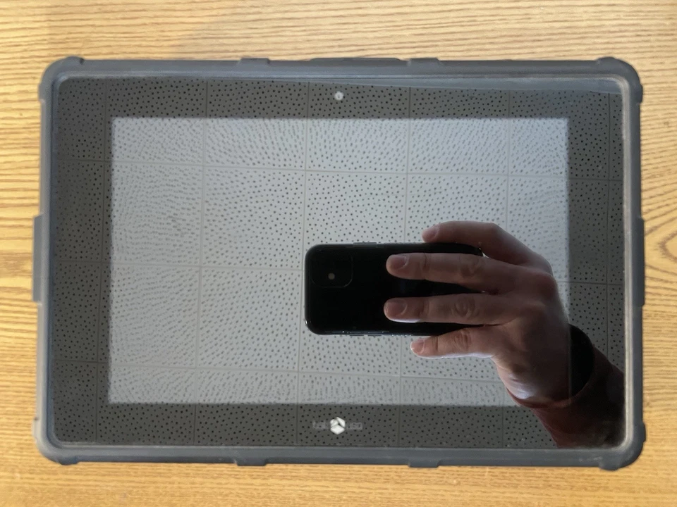 Tablet resistente BAK USA Seal 8 Windows - Intel Atom - 8 GB RAM - 64 GB eMMC (sin sistema operativo) Foto 1 de 4