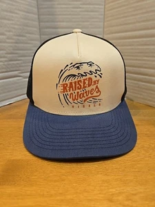 Sombrero de camionero Vissla Snapback "Raised By Waves" surf patín playa verano OG Cali - Imagen 1 de 10