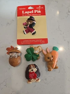 Vintage Hallmark Lapel Pin (lot) Mouse Bear 1980s Character - Bild 1 von 1