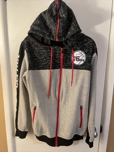 Herren Philadelphia 76ers NBA Kapuzenpullover mit Reißverschluss klein schwarz/grau Leichtathletik Sport - Bild 1 von 6