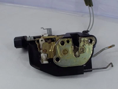 2001-2007 Toyota Sequoia Trava da Porta Frontal Direita Conjunto Acutador - Imagem 1 de 4