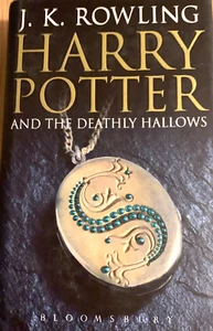 Harry Potter and the Deathly Hallows - Picture 1 of 4