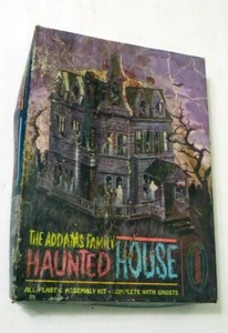 ORIGINAL 1965 AURORA ADDAMS FAMILY HAUNTED HOUSE UNBUILT MODEL ORIGINAL PAINTS - Picture 1 of 13