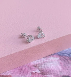 Sterling Silver Cubic Zirconia Heart Shaped Stud Earrings Hallmarked 925 7mm - Picture 1 of 12