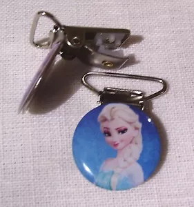 CLIP HOSENTRÄGERKLEMME, KROKODIL, SCHNULLERKETTE - ELSA SCHNEEKÖNIGIN - C16 - Bild 1 von 1