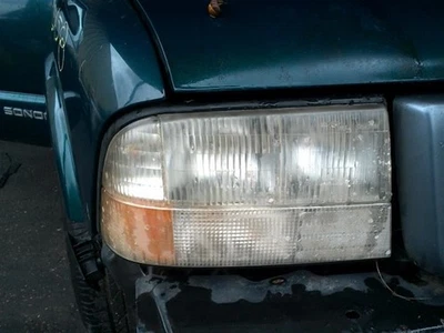 Passenger Headlight GMC Canada Only Fits 98-05 BLAZER S10/JIMMY S15 565293 - Image 1 of 4