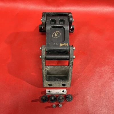 07-14 Expedition Navigator Rear Right Passenger Side Running Board Bracket Hinge - Image 1 of 4