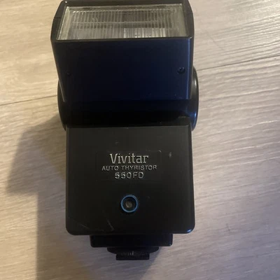 Tested Vivitar Auto Thyristor 550FD Flash For Canon A-1 AE-1 Camera Works  - Image 1 of 4