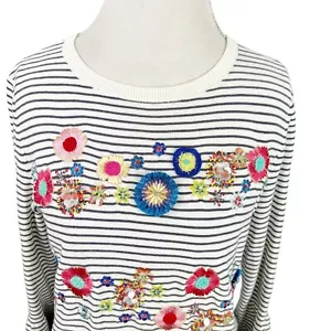 Talbots Floral Embellished Embroidered Shirt Knit Top Crewneck Sweater Size M - Picture 1 of 8
