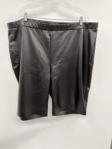 Eloquii Biker Shorts Kunstleder Damen Übergröße 26 schwarz - Bild 1 von 9