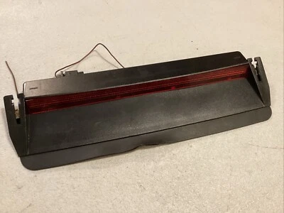 Volkswagen Passat B6 2008 tercera luz de freno central OLSA0336300 Foto 1 de 4