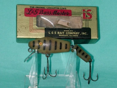 L&S Shiner Bass Master Minnow .... Luminous in box!! - Image 1 of 4