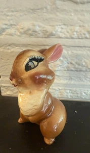 Disneys Bambi, Mädchen Hase, Vintage Figur von American Pottery (Shaw) - Bild 1 von 3