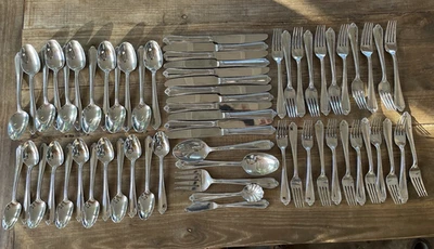 Cubiertos de acero inoxidable Hampton Silversmiths Renee 18/10 64 piezas envío gratuito Foto 1 de 4