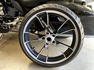 🔥OEM Harley-Davidson 2009-2021 Enforcer Touring Front Wheel 19x3.5🔥 - Picture 1 of 8