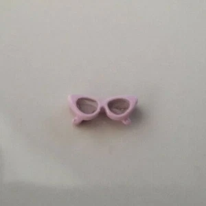 Authentic ORIGAMI OWL - Retro Pink SUNGLASSES Charm - Picture 1 of 2