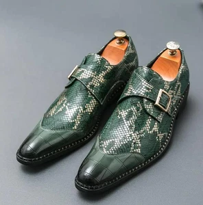 Scarpe Oxford uomo pelle di serpente stampa punta eleganti business fibbia slip on nuove - Foto 1 di 12