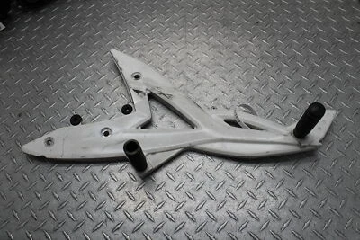 Kawasaki Ninja 650R Ex650A 2006 reposapiés delantero izquierdo clavija paso Foto 1 de 4