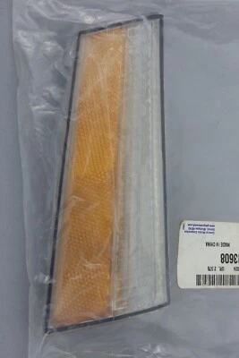 Conjunto de lámpara marcadora lateral delantera derecha Chevrolet GM 00913608 NUEVO DE STOCK Foto 1 de 3