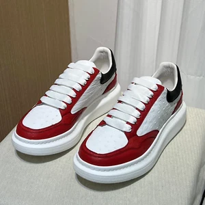 Zapatilla deportiva de cuero de avestruz genuino de color único para hombre diseño de moda - Imagen 1 de 7