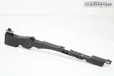 Lincoln MKX 2016-2018 soporte de montaje de consola del lado del conductor trasero izquierdo OEM Foto 1 de 4