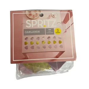 Spritz 3 Count Heart Garlands 6 Ft L Each - Picture 1 of 4