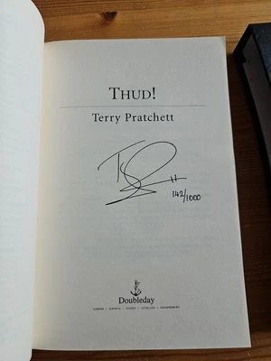 2005 Limited Slipcase Edition Signed Terry Pratchett THUD! - Image 1 of 4