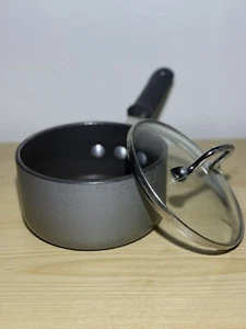 Calphalon 8701 1/2 Soßenpfanne 2 1/2 Quart mit Deckel Made in USA - Bild 1 von 7