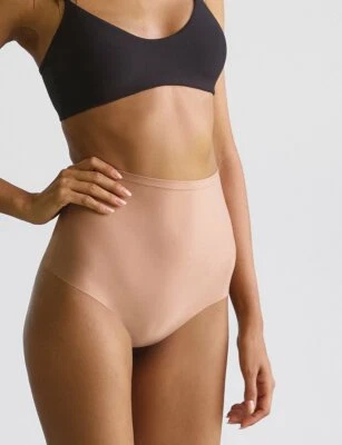 SALE - Commando Butter Control Thong in Toffee - S, M, L, XL - Image 1 of 3