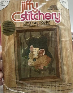 Jiffy Stitchery Kit Vintage 1978 Adorable #516 LITTLE TREE MOUSE Neu Versiegelt - Bild 1 von 5