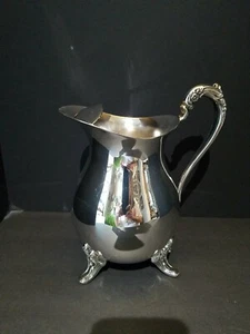 Vintage Towle Silver Plate Water pitcher with Ice catcher 48 oz.  - Picture 1 of 8