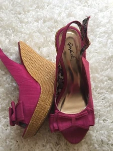 Qupid Fuchsia Wedges With Bow, Size 7.5 - Picture 1 of 6
